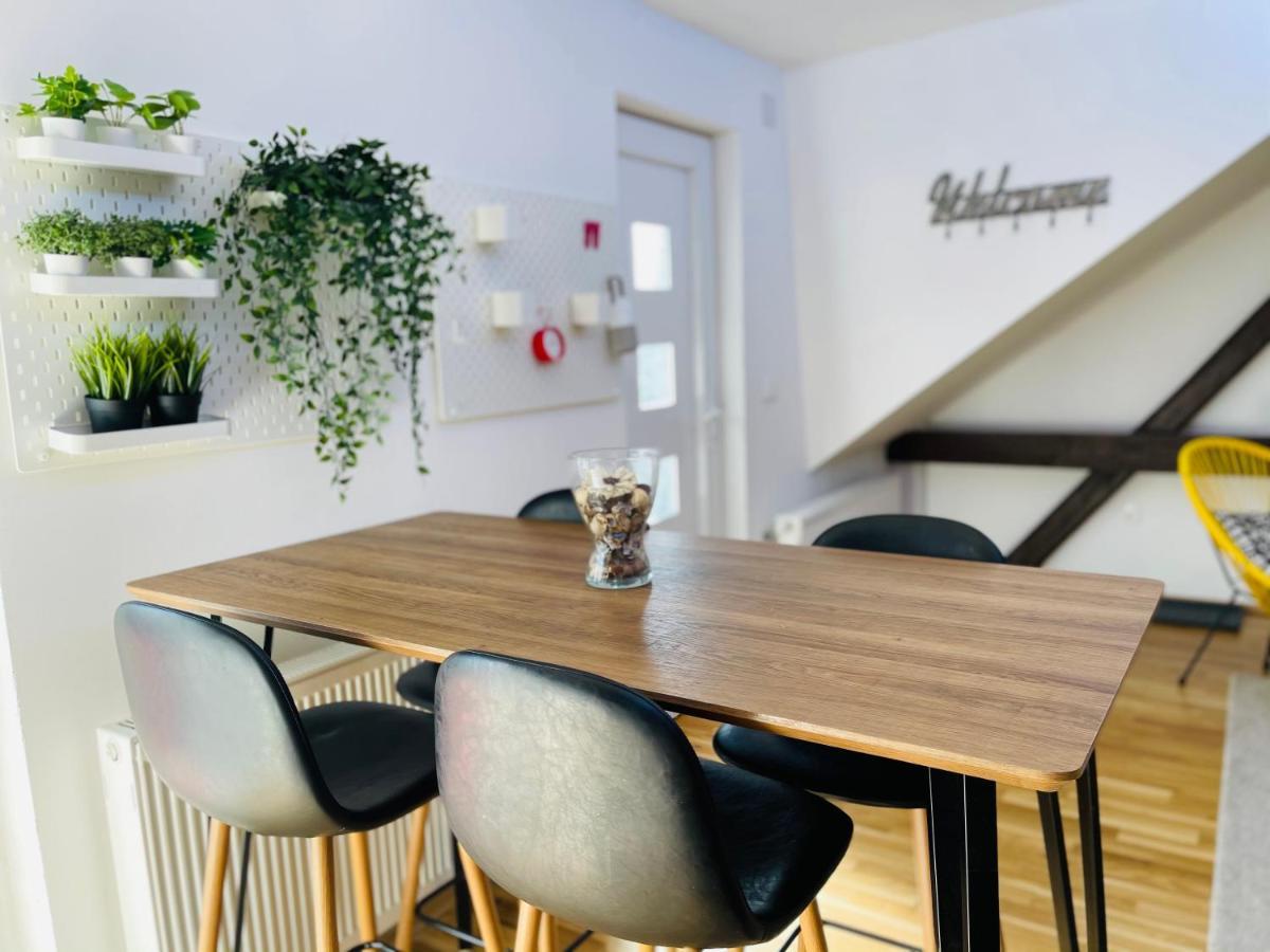 Violet Apartment By Alex Rafael Zagreb Buitenkant foto